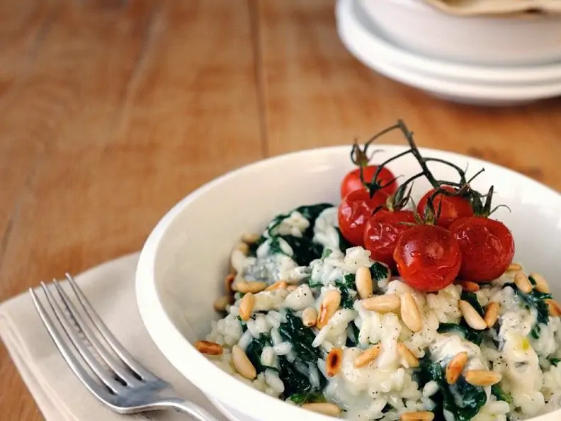 Risotto mit Spinat, Gorgonzola und Kernen