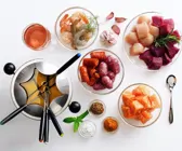 Fleischfondue mit Fisch