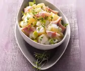 Kartoffel-Forellen-Salat mit Wasabi-Dressing