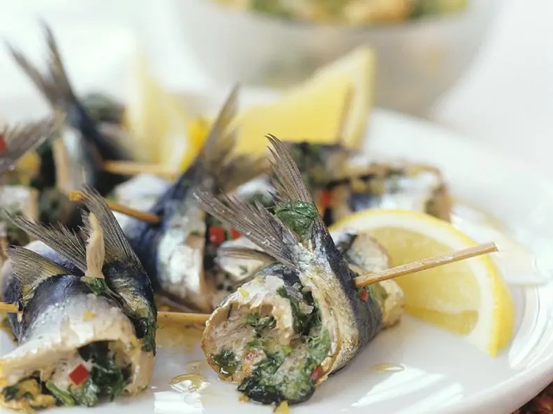 Sardinenrollen mit Kräuterfüllung