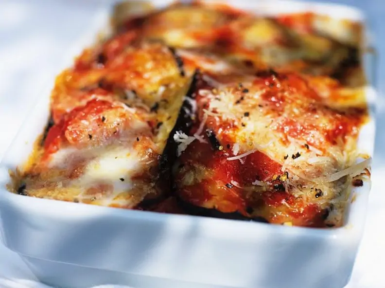 Überbackene Auberginen mit Parmesan
