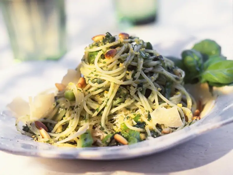 Nudeln mit Pesto
