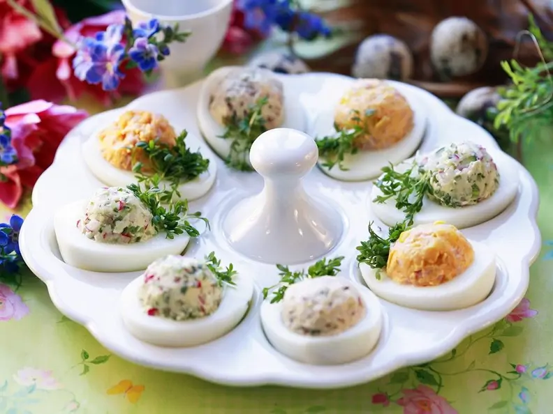 Gefüllte Eier zu Ostern
