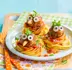 Nudelnester mit Hackbällchen