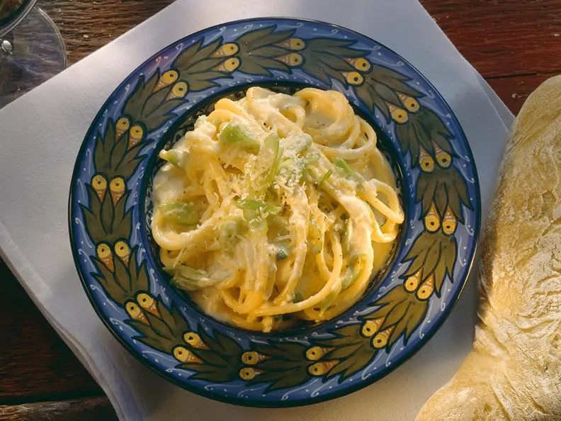 Nudeln mit Käsesahnesauce