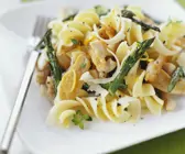 Nudeln mit Hähnchen