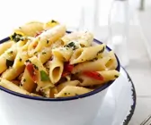 Nudeln mit Frühlingsgemüse