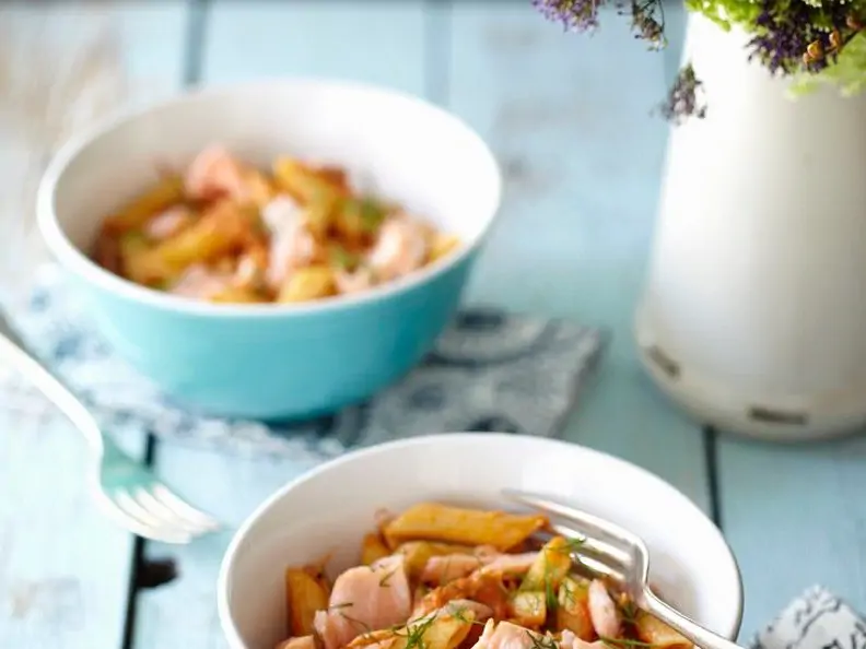Nudeln mit Lachs