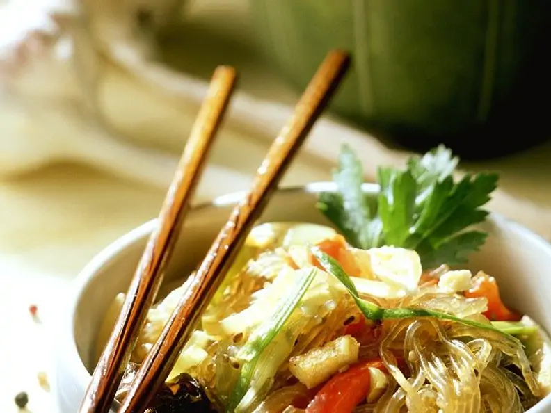 Glasnudeln mit Tofu