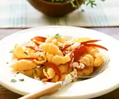 Conchiglie mit Paprika und Käse