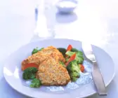 Putensteak mit Nusskruste