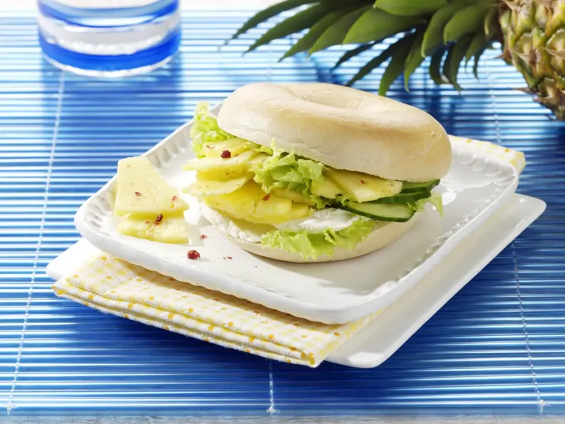 Ananas-Gurken-Bagel
