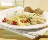 Stangenspargel mit Rührei