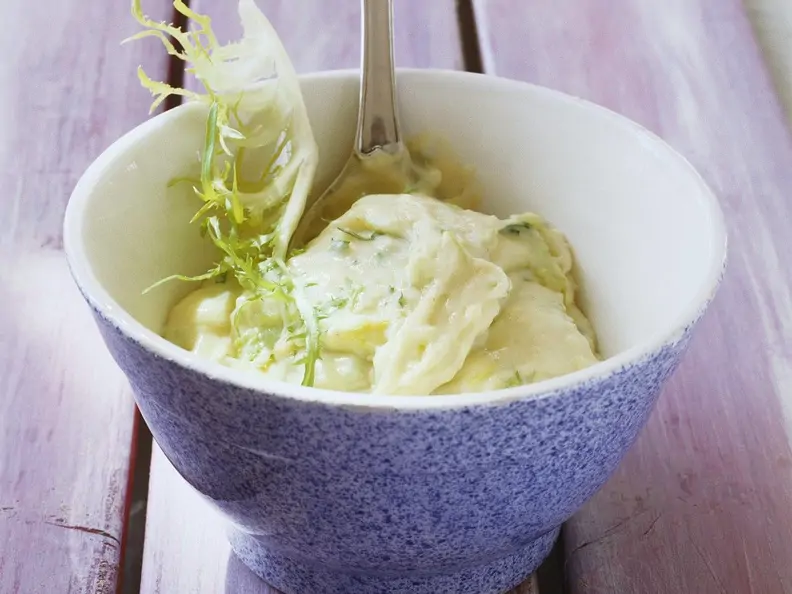 Kartoffelpüree mit Salat