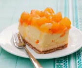 Geschichteter Aprikosen-Käsekuchen