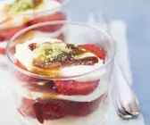 Mozzarella-Erdbeer-Dessert
