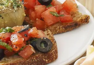 Oliven-Bruschetta