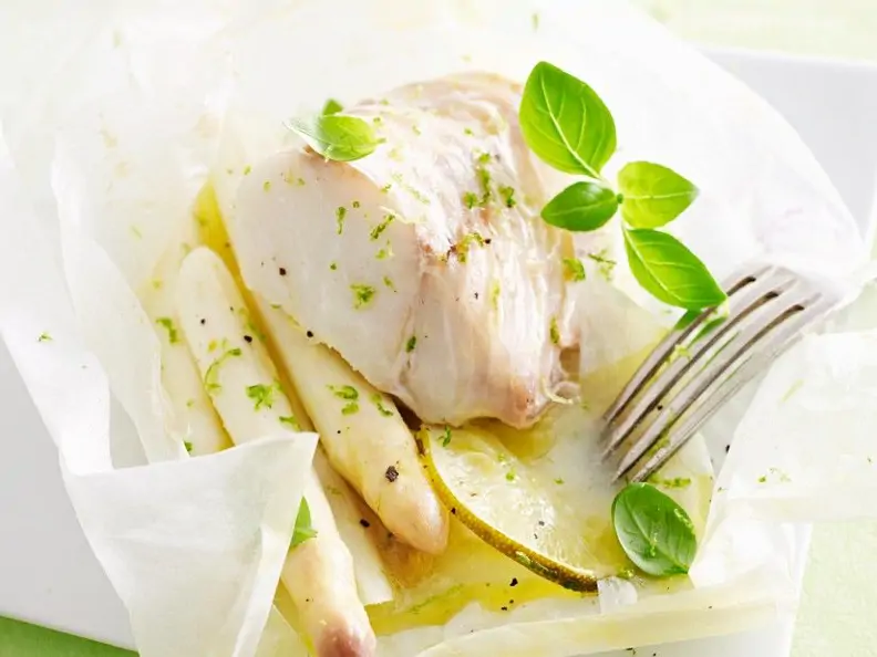 Fisch mit Spargel en papillote