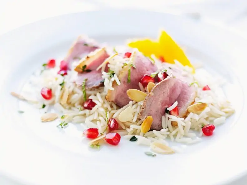 Reissalat mit Entenbrust