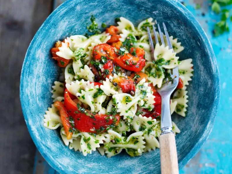 Farfalle mit gebackener Paprika