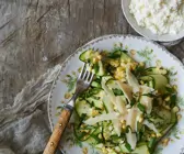 Zucchini-Mais-Salat