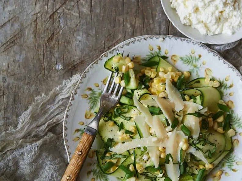 Zucchini-Mais-Salat