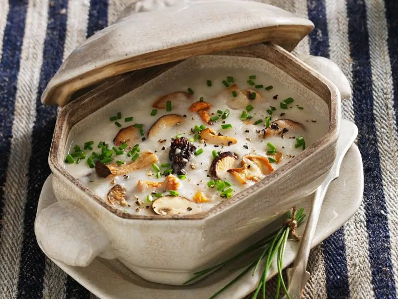 Topinamburcremesuppe mit Pilzen