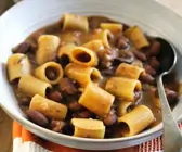 Bohnensuppe mit Nudeln