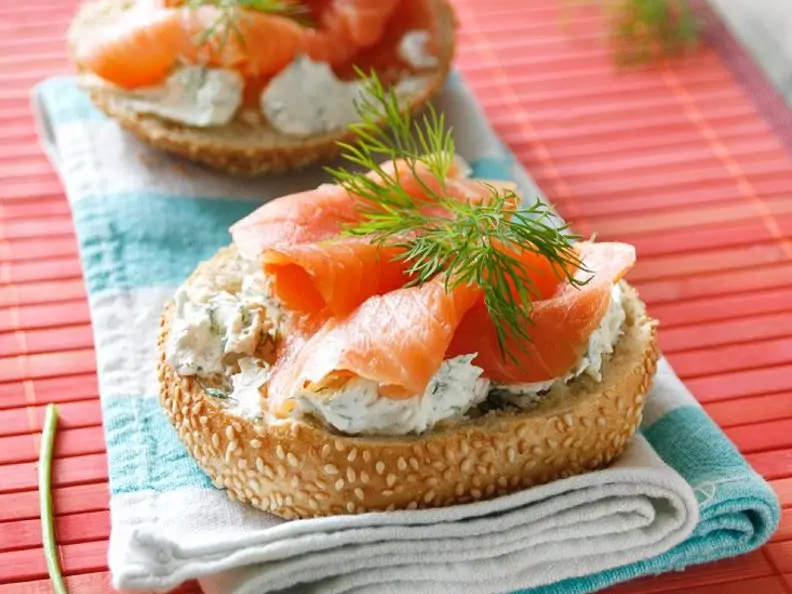 Lachs-Bagel
