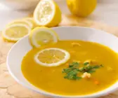 Cremesuppe mit Meeresfrüchten