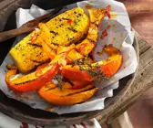 Gegrillter Mais und Kürbis