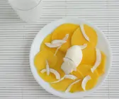 Obstcarapaccio mit Kokoseis