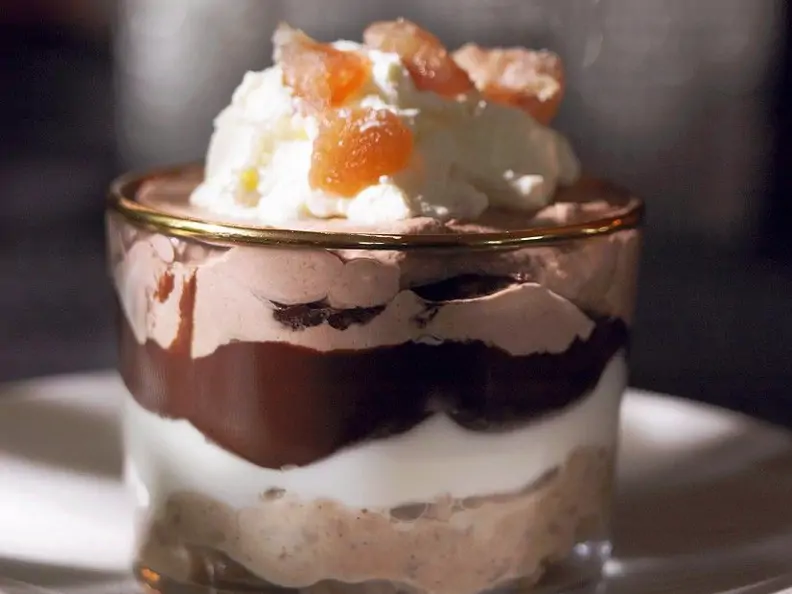 Mascarpone-Schoko-Dessert mit Maroni
