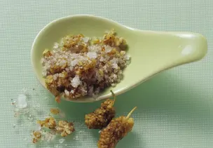 Salz mit Kümmel, Piment & Maulbeeren