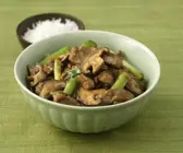 Rindfleischpfanne mit Pilzen
