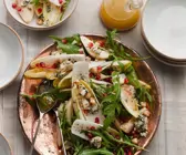 Herbstlicher Chicoréesalat mit Birnen und Käse