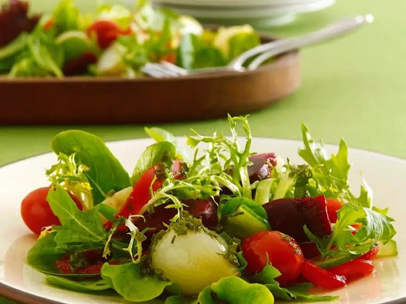 Blattsalat mit Gemüse