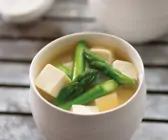 Misosuppe mit Tofu