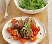 Tatar mit Tomaten