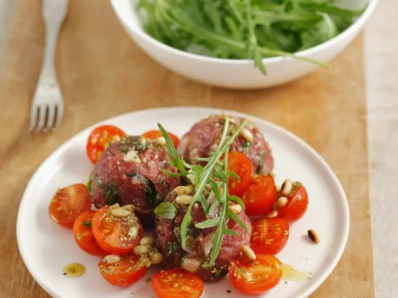 Tatar mit Tomaten
