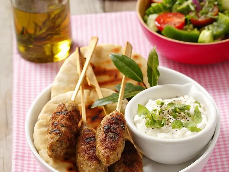 Köfte mit Salat