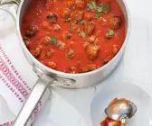 Griechische Fleischbällchen in Tomatensauce