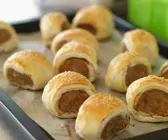 Sausage Rolls mit Sesam