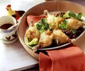 Hähnchen im Backteig mit Salat