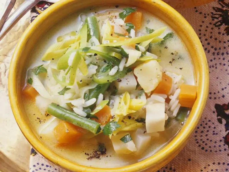 Gemüsesuppe mit Reis
