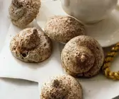 Makronen-Mokka-Gebäck