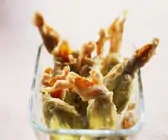 Ausbackene Zucchiniblüten