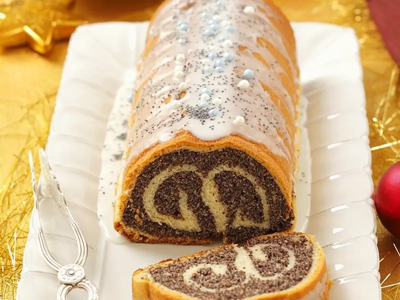 Hefe-Mohnstrudel