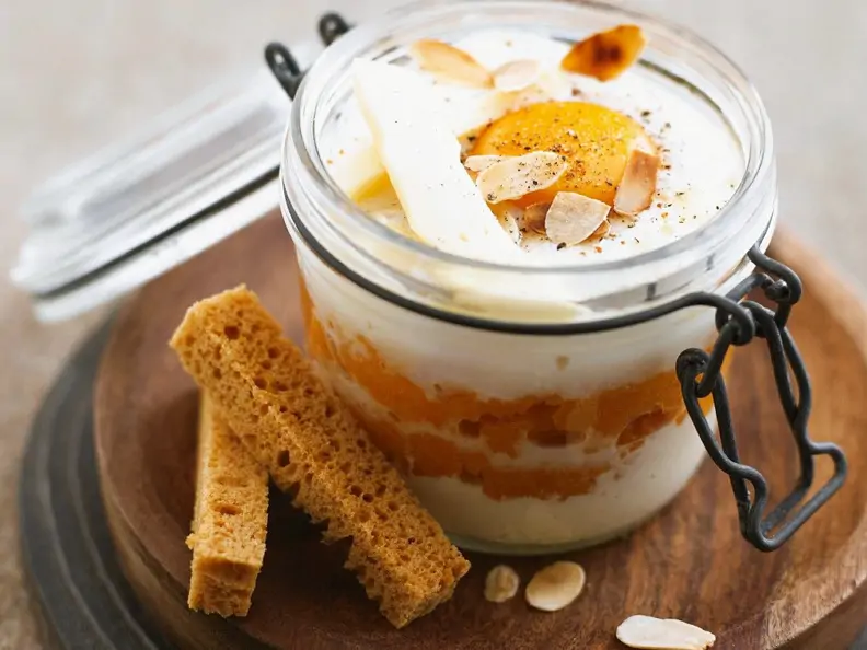 Gebackenes Ei mit Kürbis und Käse