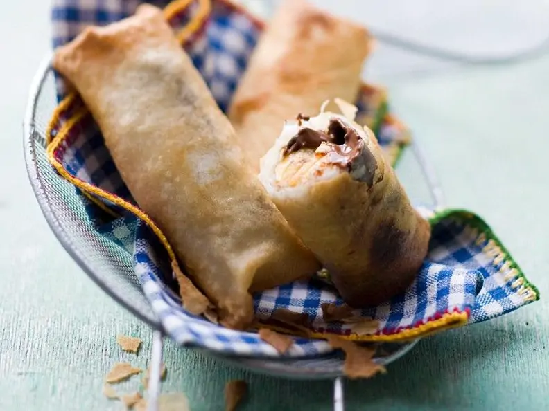 Banane im Frühlingsrollenteig gebacken